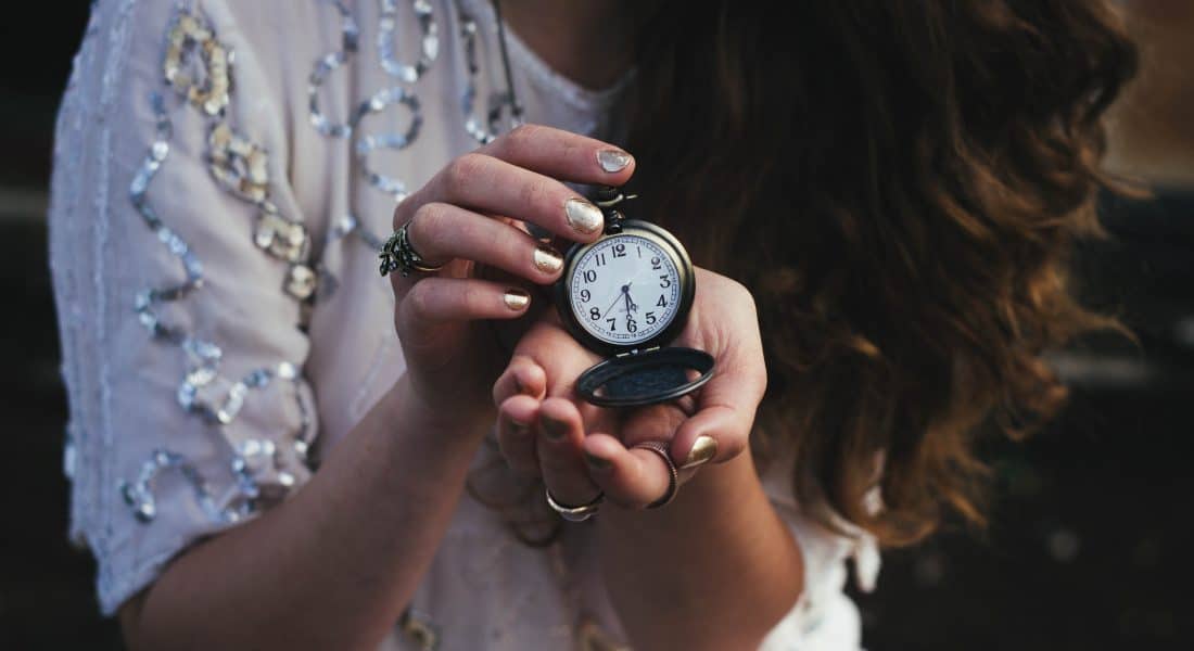 15 meaningless things that waste your time